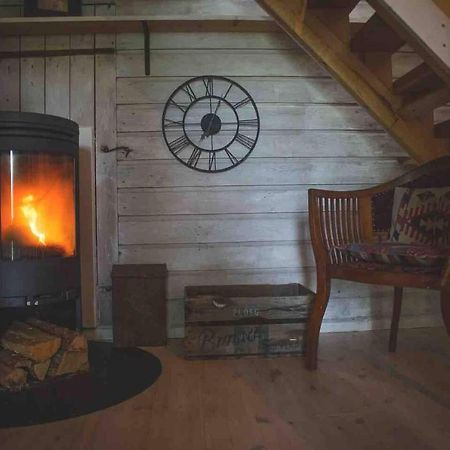 Romantic Spa Villa With Fireplace By The Lake Stjarnsund 외부 사진
