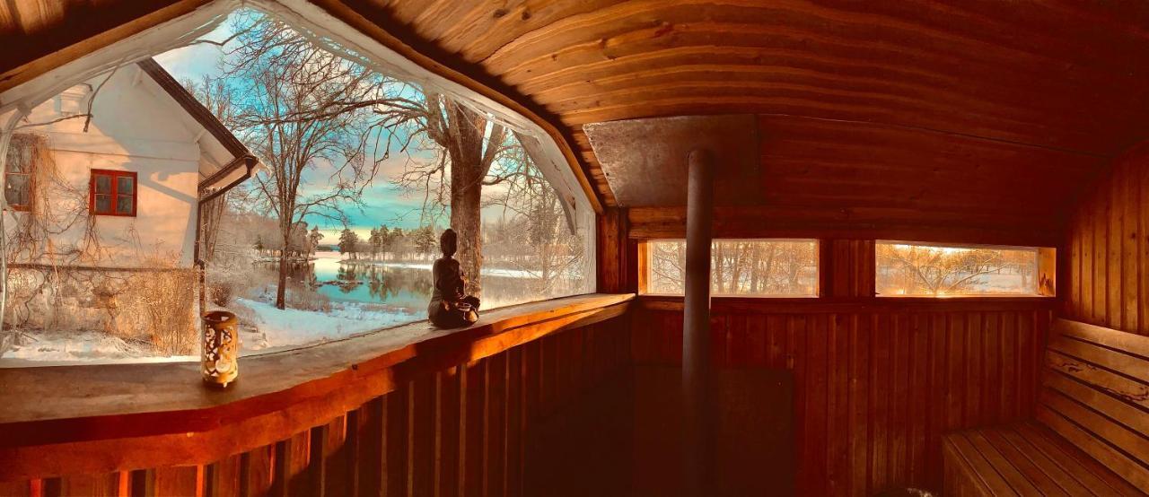 Romantic Spa Villa With Fireplace By The Lake Stjarnsund 외부 사진