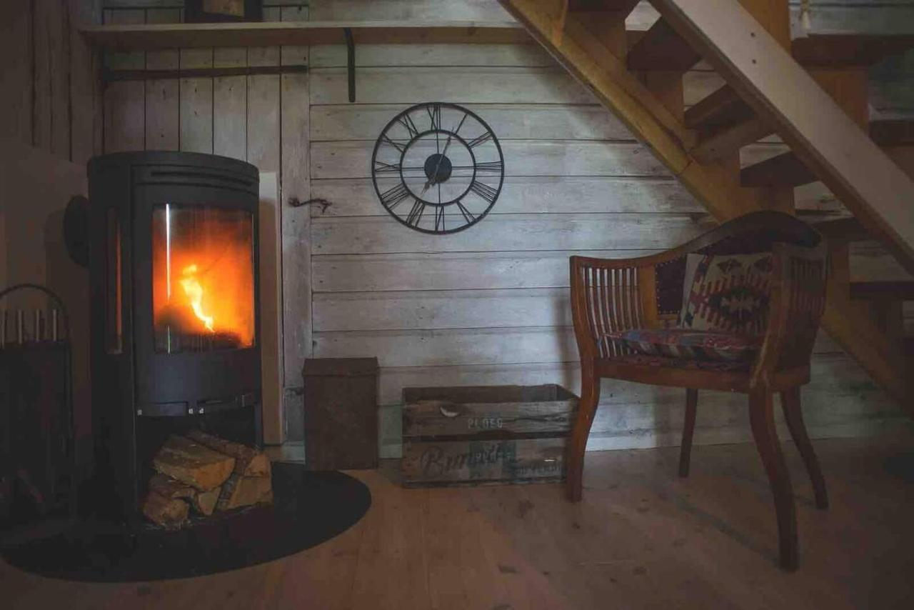 Romantic Spa Villa With Fireplace By The Lake Stjarnsund 외부 사진
