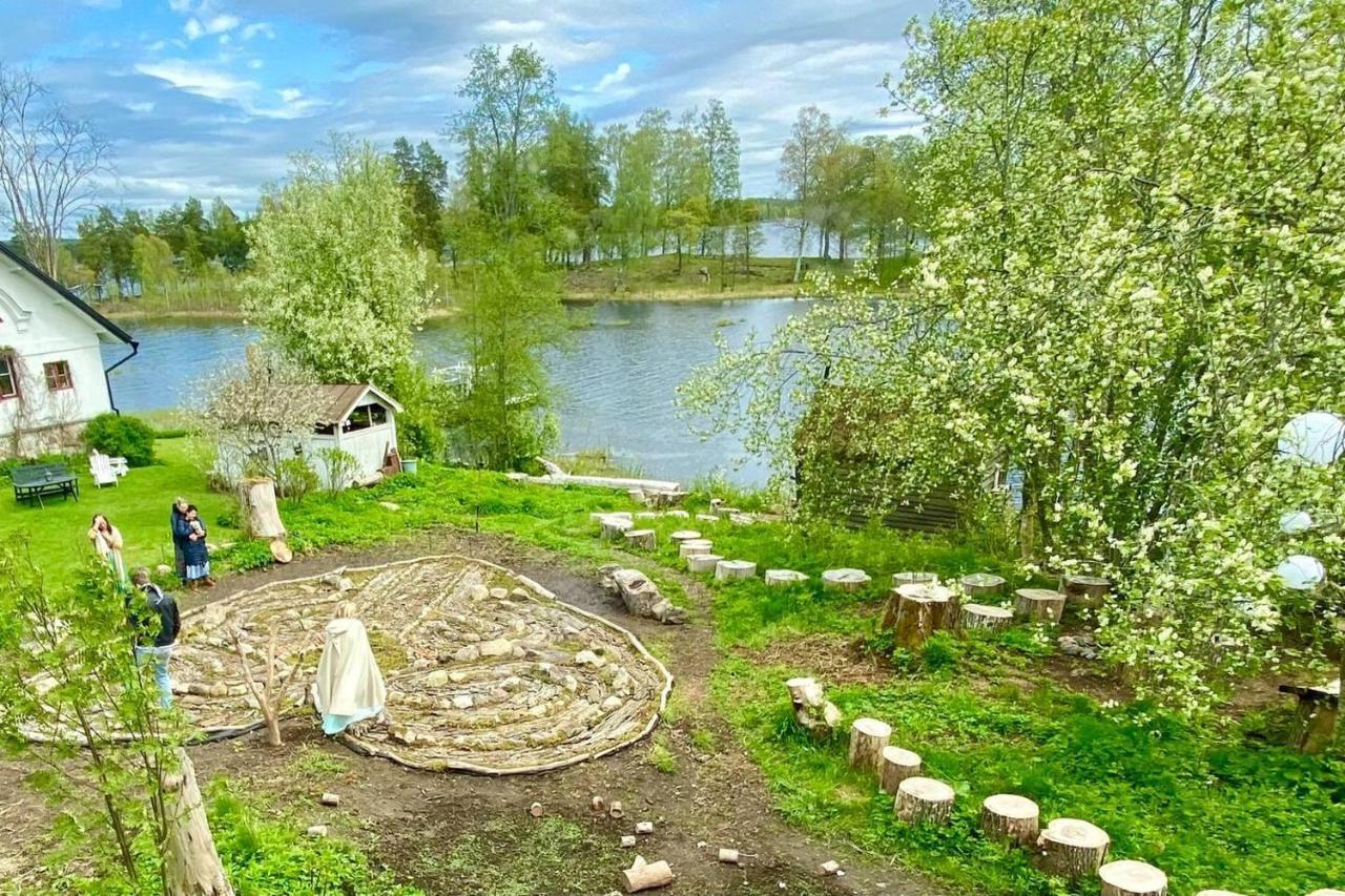 Romantic Spa Villa With Fireplace By The Lake Stjarnsund 외부 사진